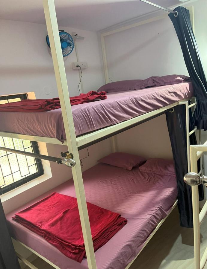 Bonds Hostel Candolim Eksteriør bilde