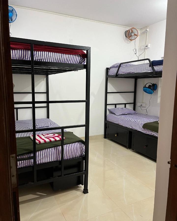 Bonds Hostel Candolim Eksteriør bilde
